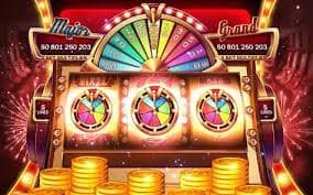 မိုဘိုင်းဖုန်းဖြင့် bet mm Slots ဂိမ်းကစားနေသောမြင်ကွင်း
